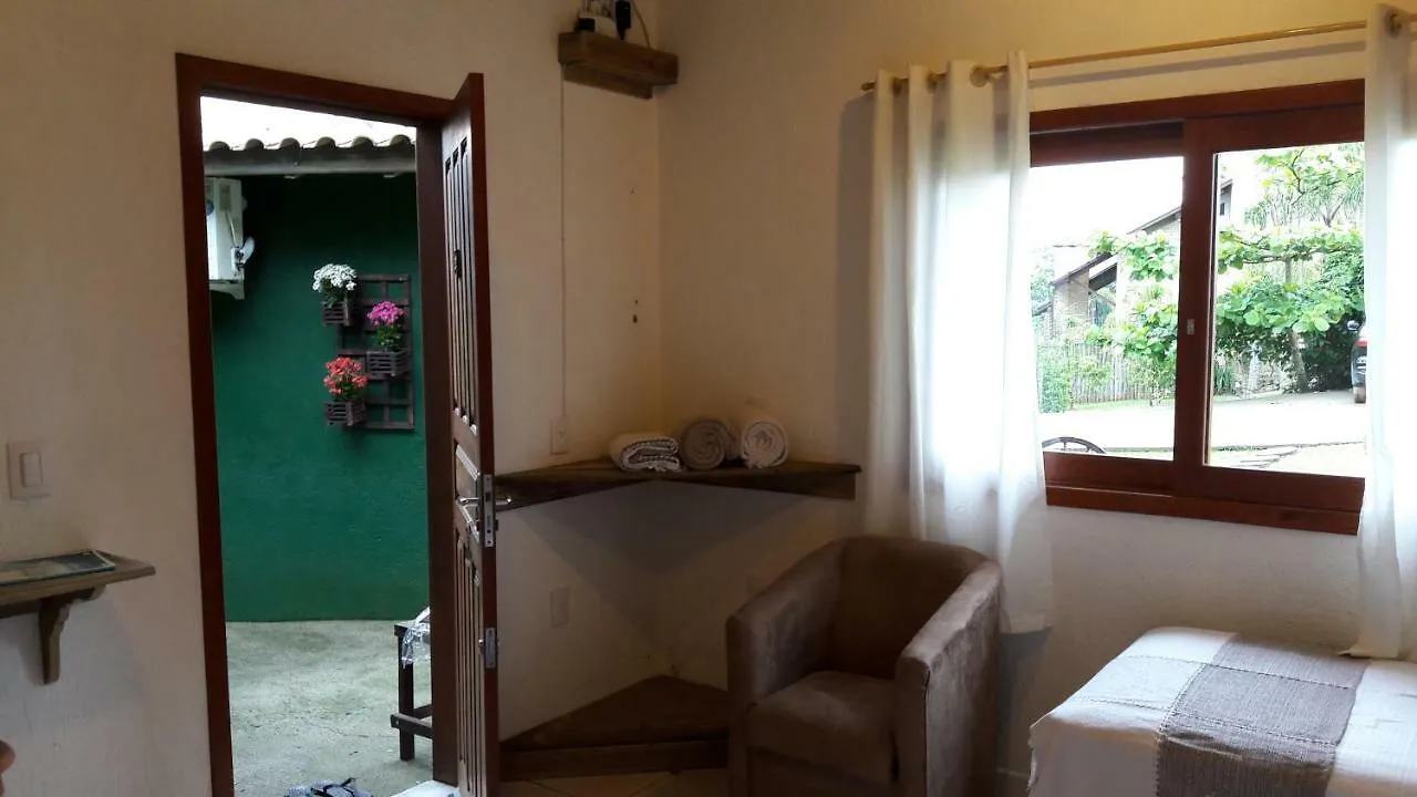 Casa de hóspedes Ike Suíte Praia do Rosa